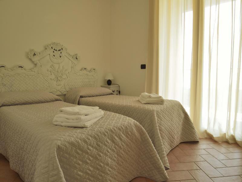 Residence Karina Moniga del Garda Oda fotoğraf